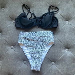 Black and white reptile print women’s bikinis it